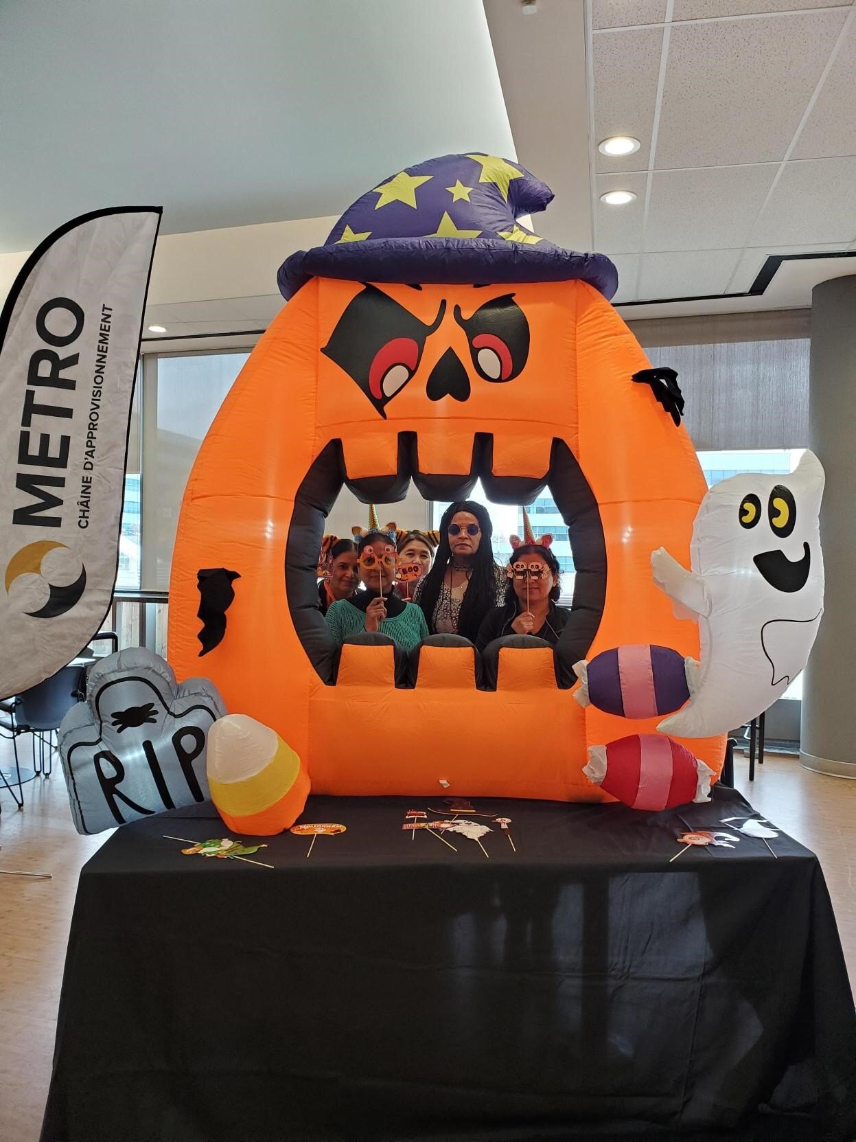 Creekbankhalloween3_Lauryn Van Velzen